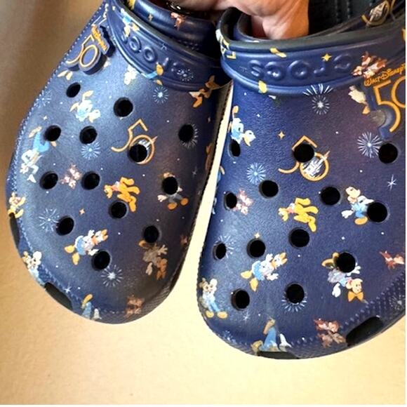 Disney x Crocs 2021 Walt Disney World 50th Anniversary Crocs M11/W13 - Picture 7 of 12